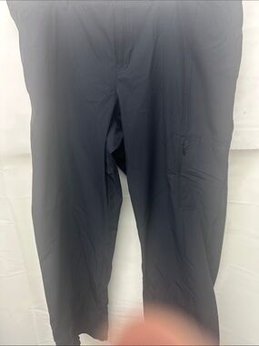 Kirklands Women's Black Hybrid Stretch Pants with Zipper Pocket